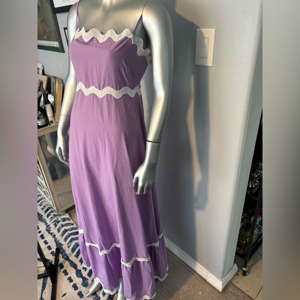 Sleeveless Lavender Maxi Dress With White Accents NWOT - Picture 2 of 13